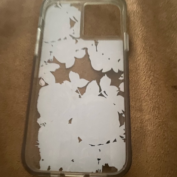 iPhone 12 - Picture 2 of 2